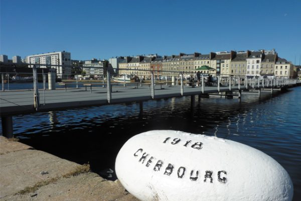 Passerelle du bassin du commerce à Cherbourg Passerelle du bassin du commerce à Cherbourg