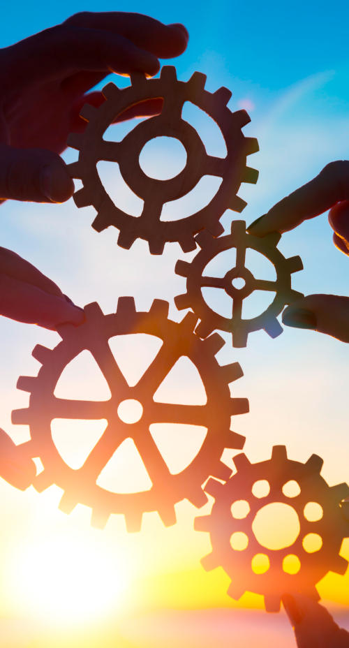 Un engagement sans faille aux côtés des décideurs publics et privés